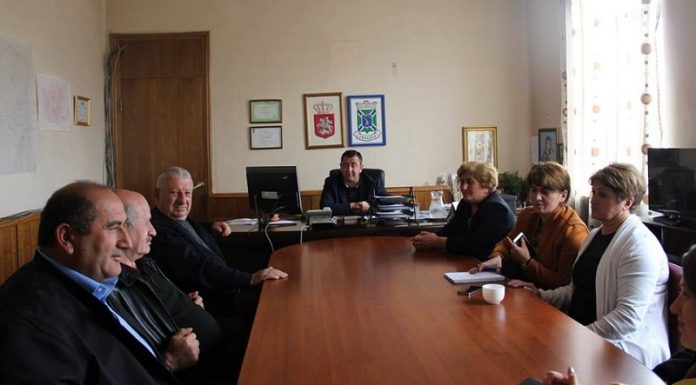 ადიგენის გამგებელი სამოქალაქო მრჩეველთა საბჭოს შეხვდა