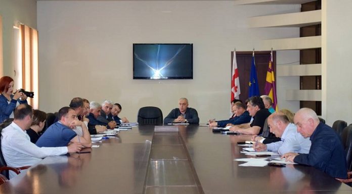 ზუგდიდში, “ერთი თბილი ოთახის” პროგრამაში, 10 ოჯახი ჩაერთვება