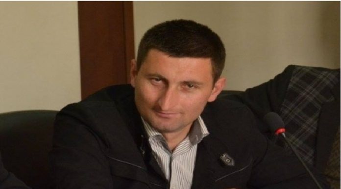 საკრებულოს წევრი: გაუგებარია რატომ მოიწონა უმრავლესობამ მთავრობის წინადადება, როცა პროექტიც არ უნახავთ