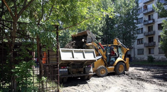 გლდანში უკანონო ავტოფარეხების ადგილზე სკვერი და პარკირების ადგილები მოეწყობა