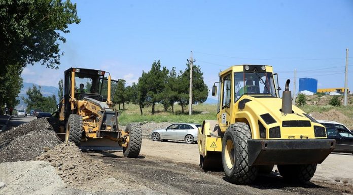 ქიზიყის ქუჩის კაპიტალური შეკეთება მიმდინარეობს