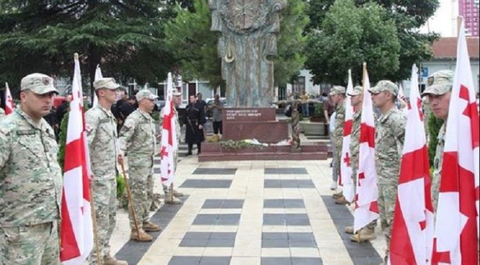 აჭარის მთავრობა აგვისტოს ომში დაღუპული ჯარისკაცების ოჯახებსა და შშმ სტატუსის ვეტერანებს 3000-3000 ლარს გადასცემს