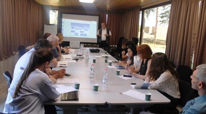 ხაშურში თვითმმართველობის მოხელეებისა და ჟურნალისტებისთვის მონაწილეობითი ბიუჯეტირების საკითხებზე ტრენინგი გაიმართა