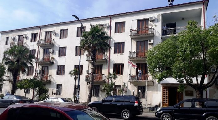 ფოთის მერია: საზოგადოებრივი ტრანსპორტი სპეციალური სადეზინფექციო ხსნარებით მუშავდება