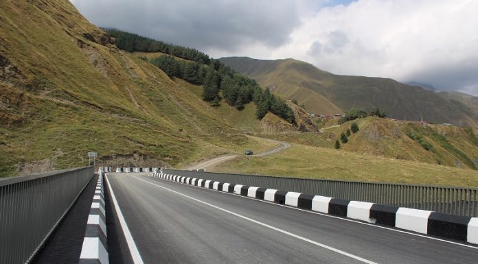 ყაზბეგის სოფელ ყანობის მოსახლეობა ახალი ხიდით ისარგებლებს