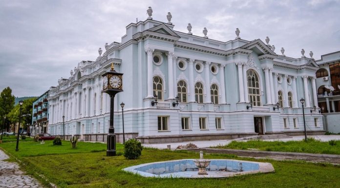 სენაკში, ფონდი “ქართუს” მხარდაჭერით ხორავას სახელობის თეატრის რეკონსტრუქცია მიმდინარეობს