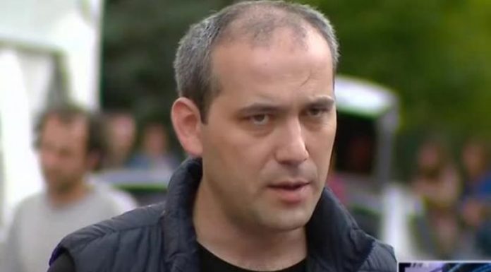 52-ე საარჩევნო უბანზე ხმაური იყო – პოლიციამ ზვიად კუპრავა ტერიტორიიდან გაიყვანა