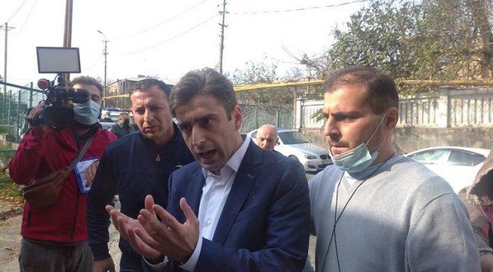 “ლეიბორისტული” პარტიის ქუთაისის მერობის კანდიდატი ირაკლი კიკვაძე 30-მდე პირმა ცემა