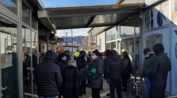 რუსთავის სტამბულის ბაზრის მოვაჭრეებმა საპროტესტო აქცია გამართეს