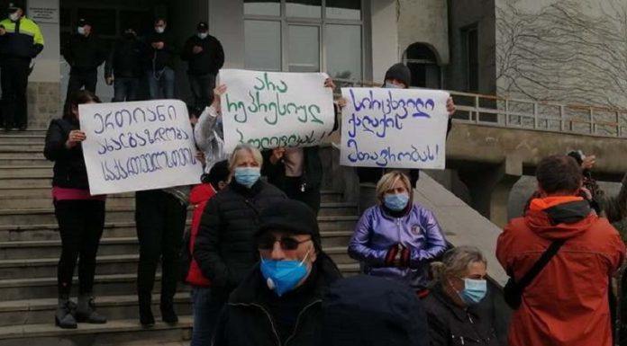აფრიკის მცხოვრები: გამგეობაში გვითხრეს, დემონტაჟი გაგრძელდებაო, გვთავაზობენ ქირით გაყვანას