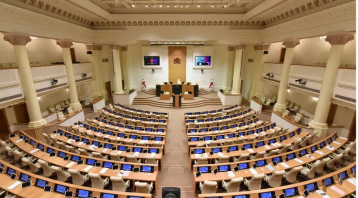 პარლამენტში „მინისტრის საათის“ ფორმატში 22 სექტემბერს თეა წულუკიანს, 23 სექტემბერს კი ინტერპელაციის წესით, ზურაბ აზარაშვილს მოუსმენენ