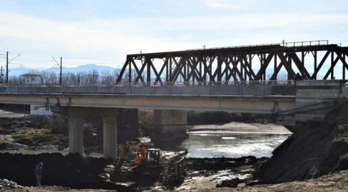 აბაშის მერია: ცხენისწყალზე არსებული საავტომობილო ხიდის სარეაბილიტაციო სამუშაოები აქტიურად მიმდინარეობს