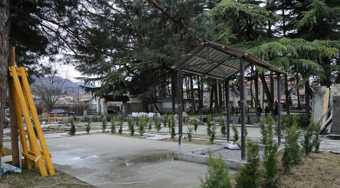 მცხეთაში კოსტავას ქუჩის მიმდებარედ სკვერის რეაბილიტაცია მიმდინარეობს