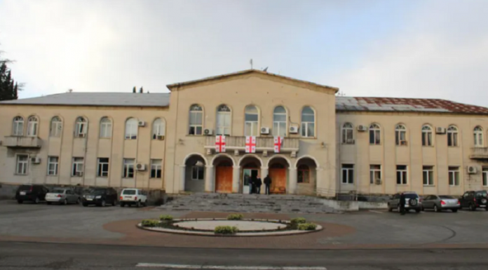 თერჯოლის მუნიციპალიტეტში სოციალურად შეჭირვებულ 5 ოჯახს საცხოვრებელი სახლი გადაეცა