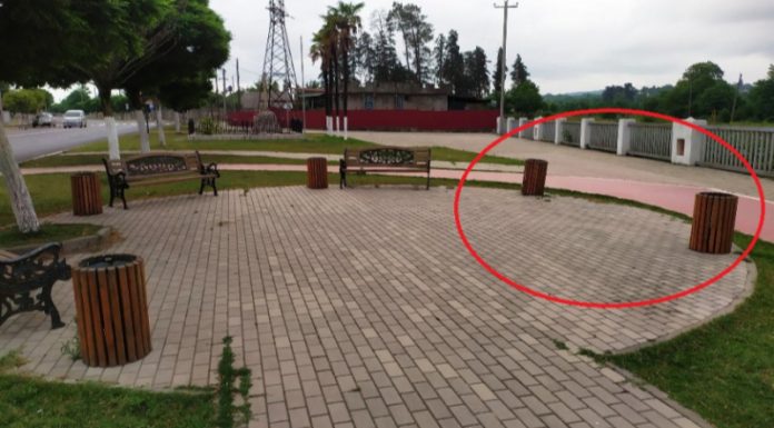 ზუგდიდში სკვერიდან სკამები მოიპარეს