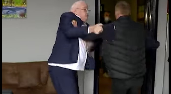 ფოთის ბაზრის დირექტორმა თავისივე კაბინეტში, ოპოზიციის წარმომადგენელს სცემა