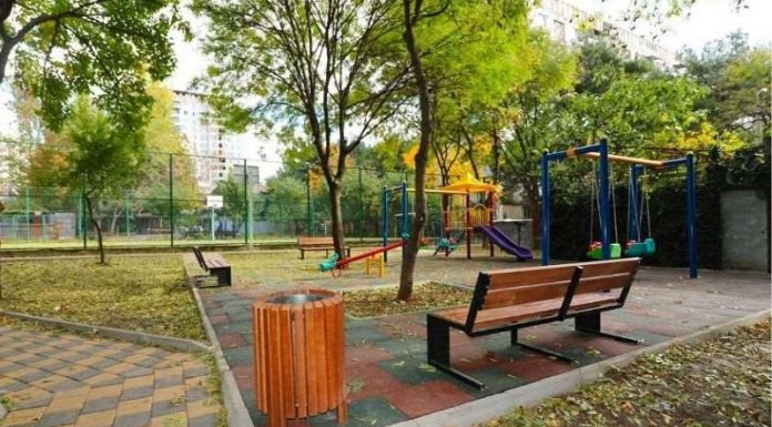 სკვერების თვითნებური გადათხრა-დაზიანებისთვის ფიზიკური პირები – 200 ლარით, ხოლო, იურიდიული პირები 1000 ლარით დაჯარიმდებიან