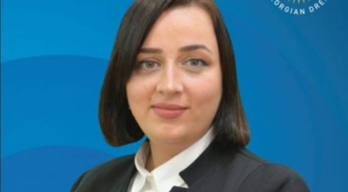 ოზურგეთის საკრებულოს წევრი “ნაცმოძრაობაზე”: არჩეული არიან ხალხის მიერ და მათ ავიწყდებათ, რომ ემსახურონ ხალხს