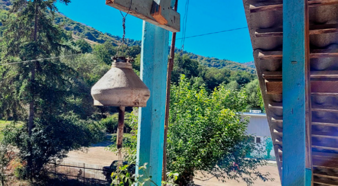 ამბულატორიის შენობაში დაწყებული სწავლა – მარნეულის სოფელ ახკერპის მოსწავლეების სკოლის პირველი დღე