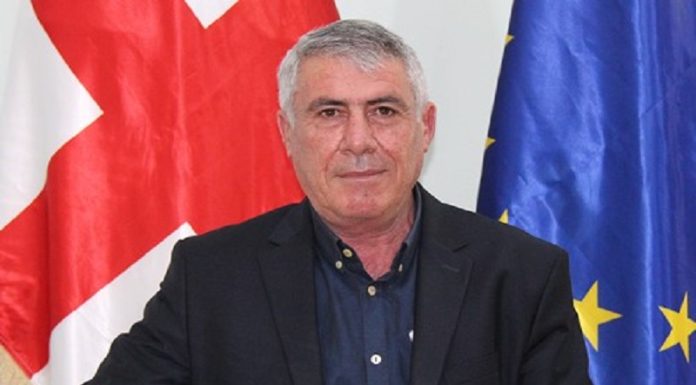 მარნეულის მუნიციპალიტეტის საკრებულოს მაჟორიტარმა დეპუტატმა მახარატ ალახვერდიევმა ფრაქცია “ქართული ოცნება” დატოვა