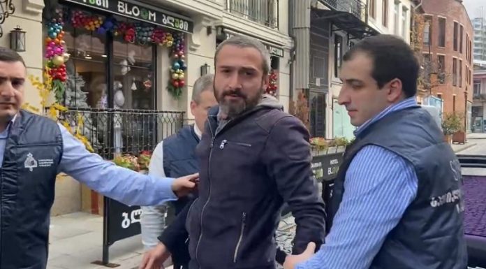 ბათუმში გიორგი კირთაძესა და ჟურნალისტებზე თავდამსხმელი დააკავეს